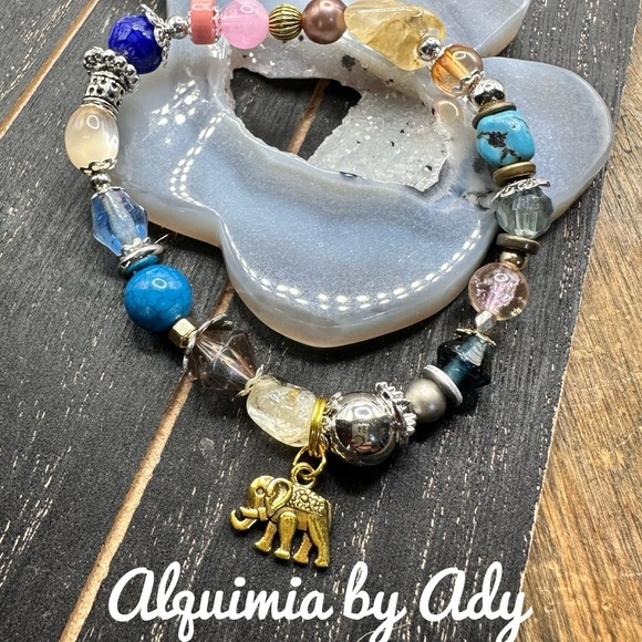 Multicolor Beaded Bracelet with Elephant Charm - Picture 1 of 1